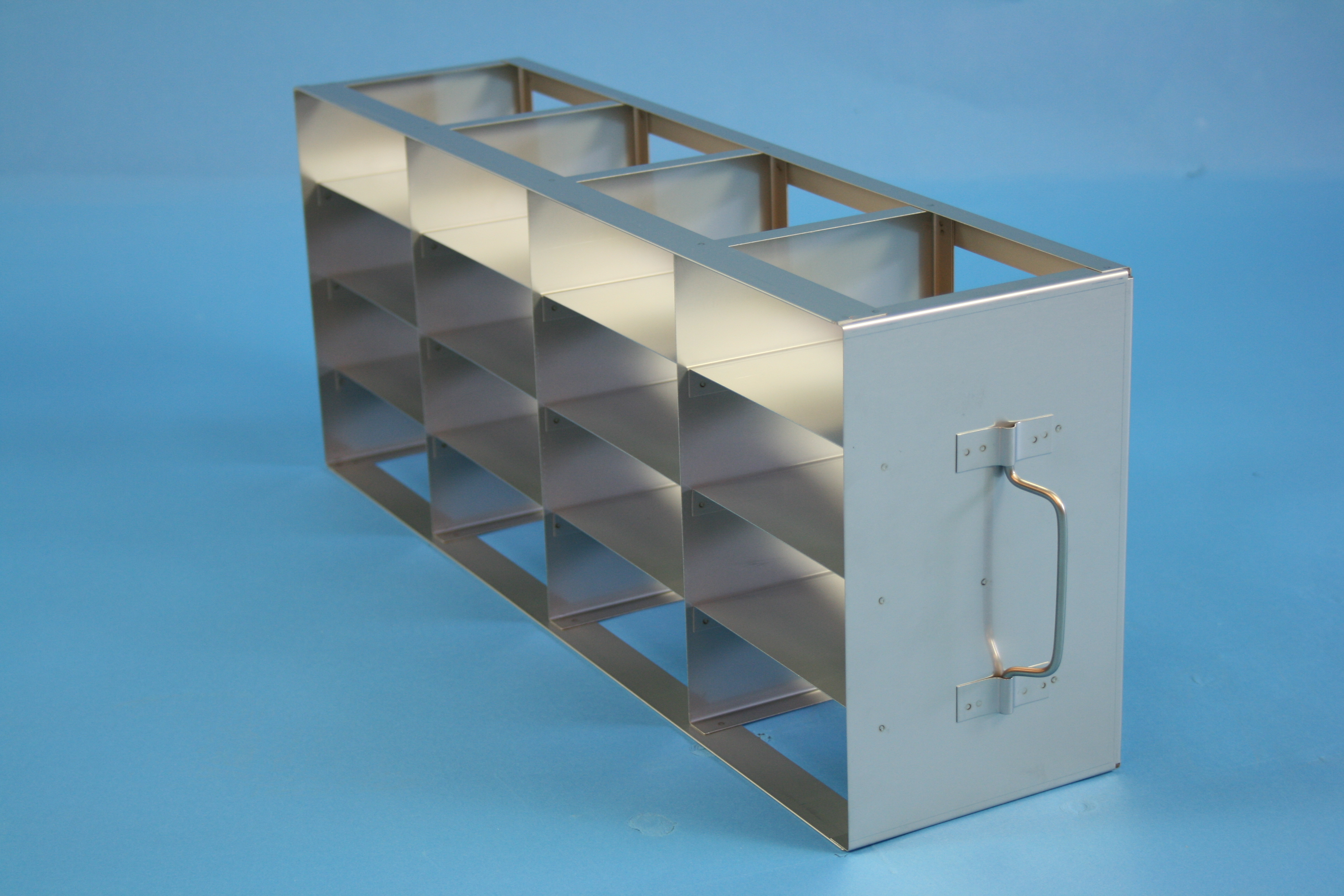 ALPHA vandret reol 25, for 32 boxe, 28mm (16x2)