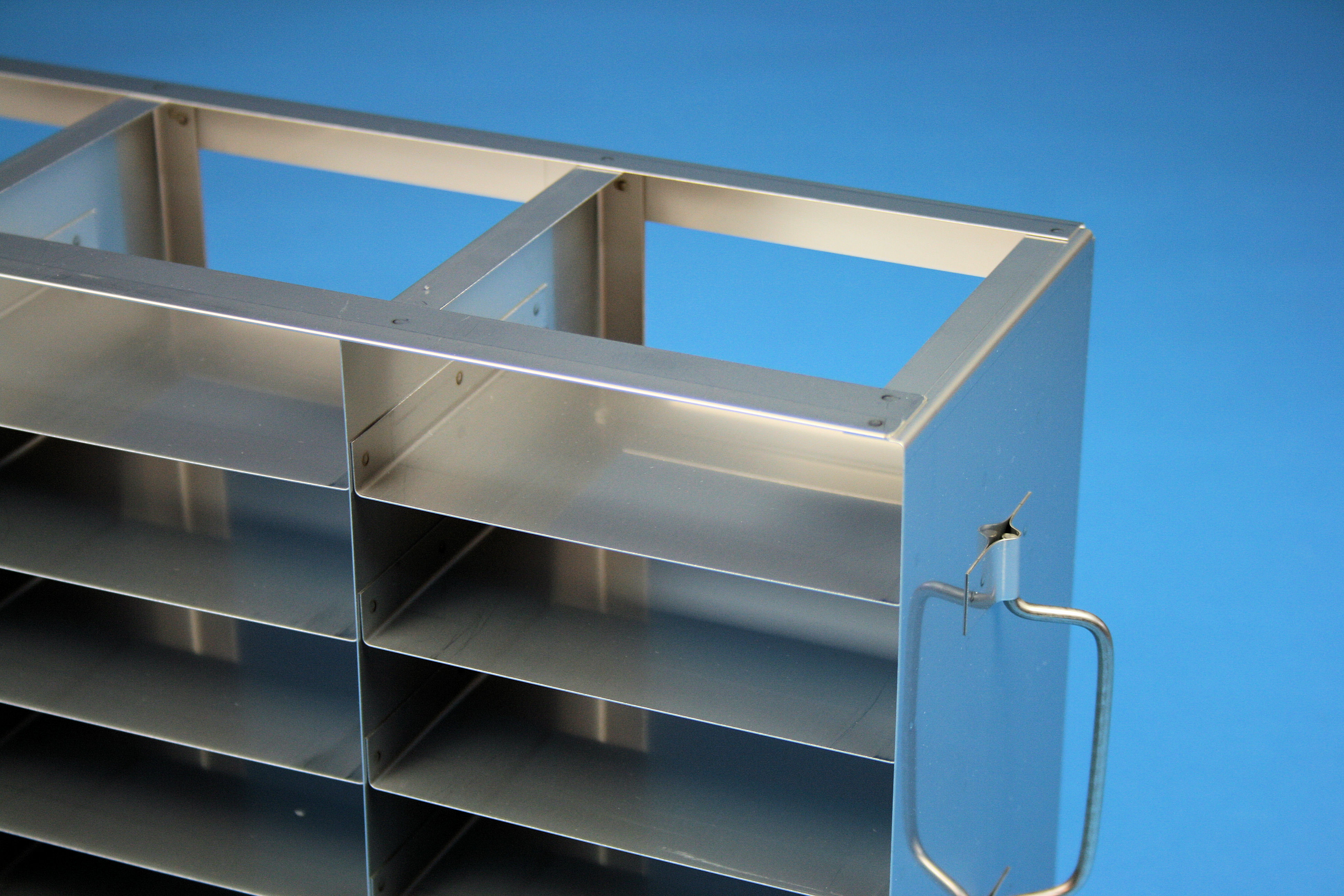 EPPi vandret reol 37, for 21 boxe, 37mm