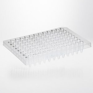 PCR plade 96 brønde 0.2 ml halvt skørt natur PP