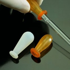 Pipette bulb for glass Pasteur pipettes semitransparent silicone