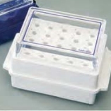 Rack IzoFreeze vendbart til 20 stk. 1.5/2 ml mikrorør eller 20 stk. 0.5 ml mikrorør hvid