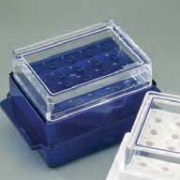 Rack IsoFreeze vendbart til 20 stk. 1.5/2 ml mikrorør eller 20 stk. 0.5 ml mikrorør blå