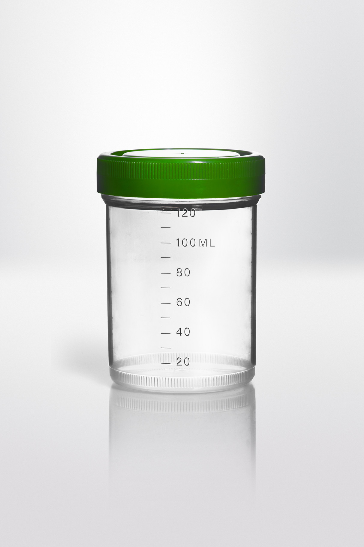 Screw cap container PP 125 ml, Ø 58 X 80 mm cap green HDPE Sterile EO
