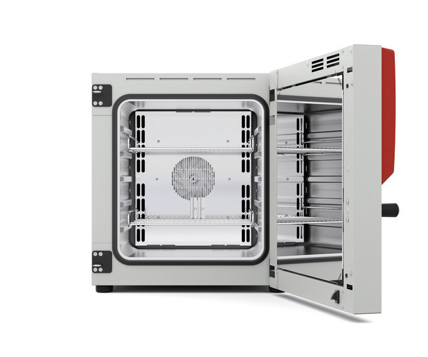 03 m 056 of web 670x515