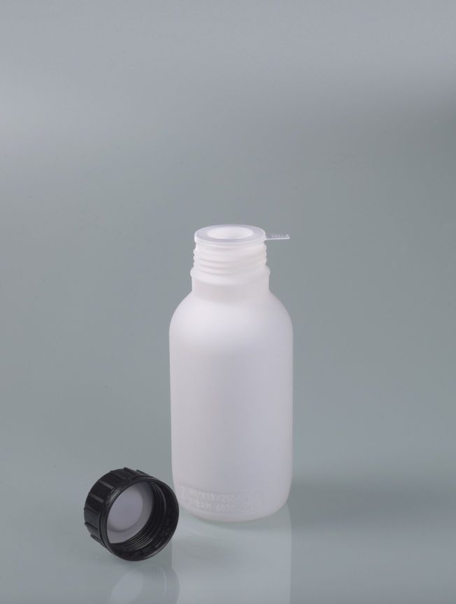 UN-bottle, HDPE, 500ml, w/ tamper-evident closure