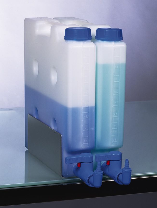 Support stand for two Flachmann compact jerrycans