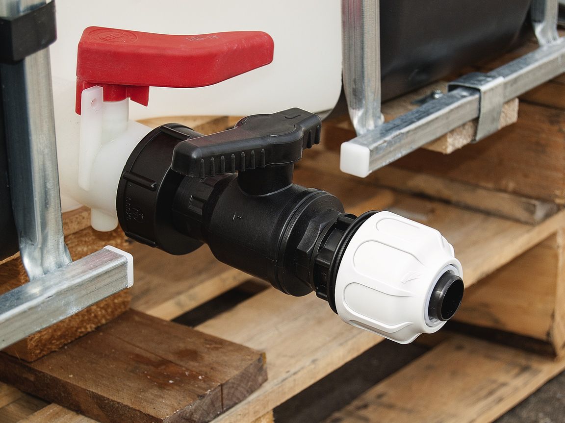 IBC discharge valve w/ hose screw conn. - S60x6/1"