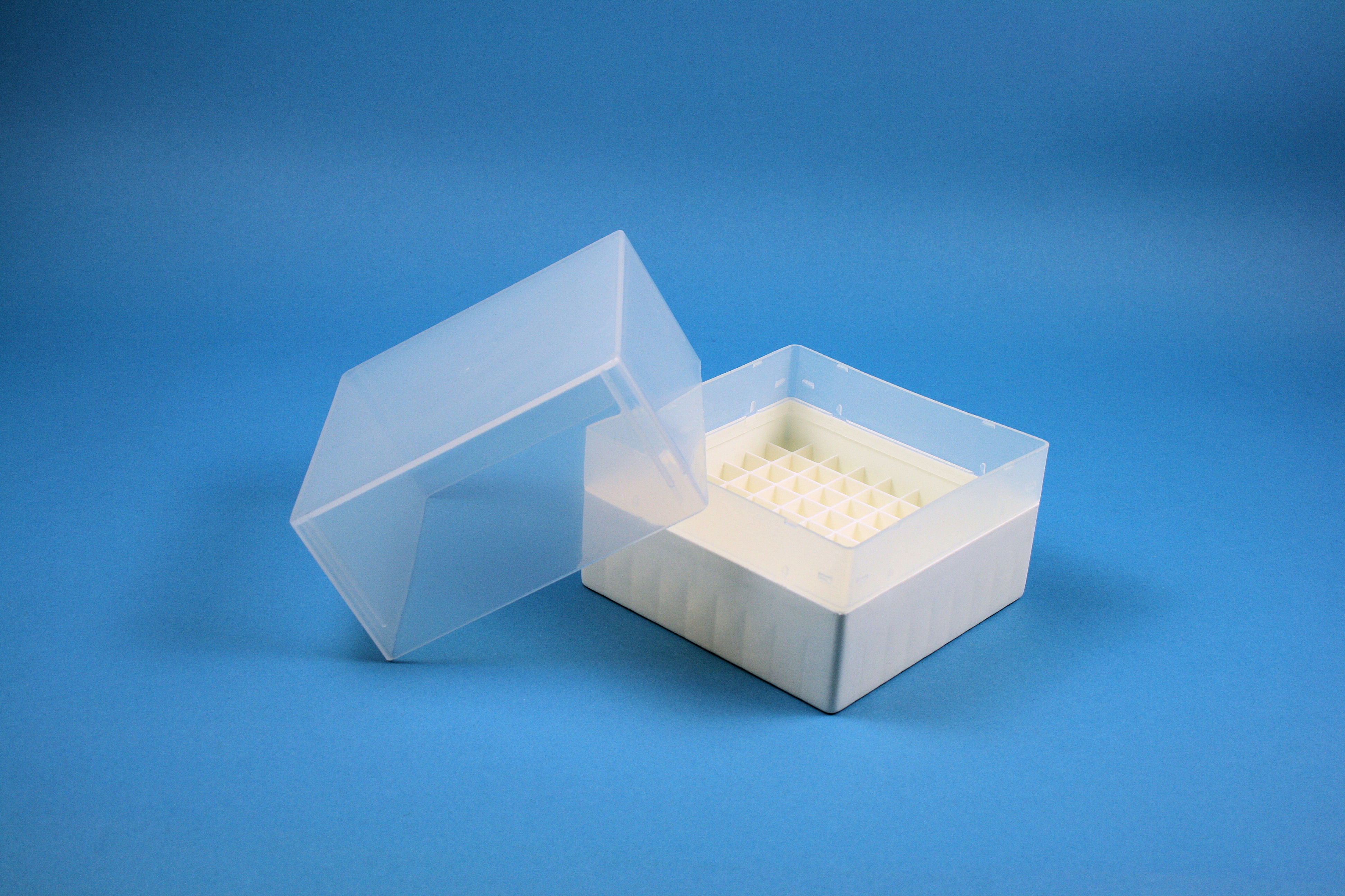 EPPi Box 122, 9x9, hvid, 122mm, fast, PP, 12,5mm