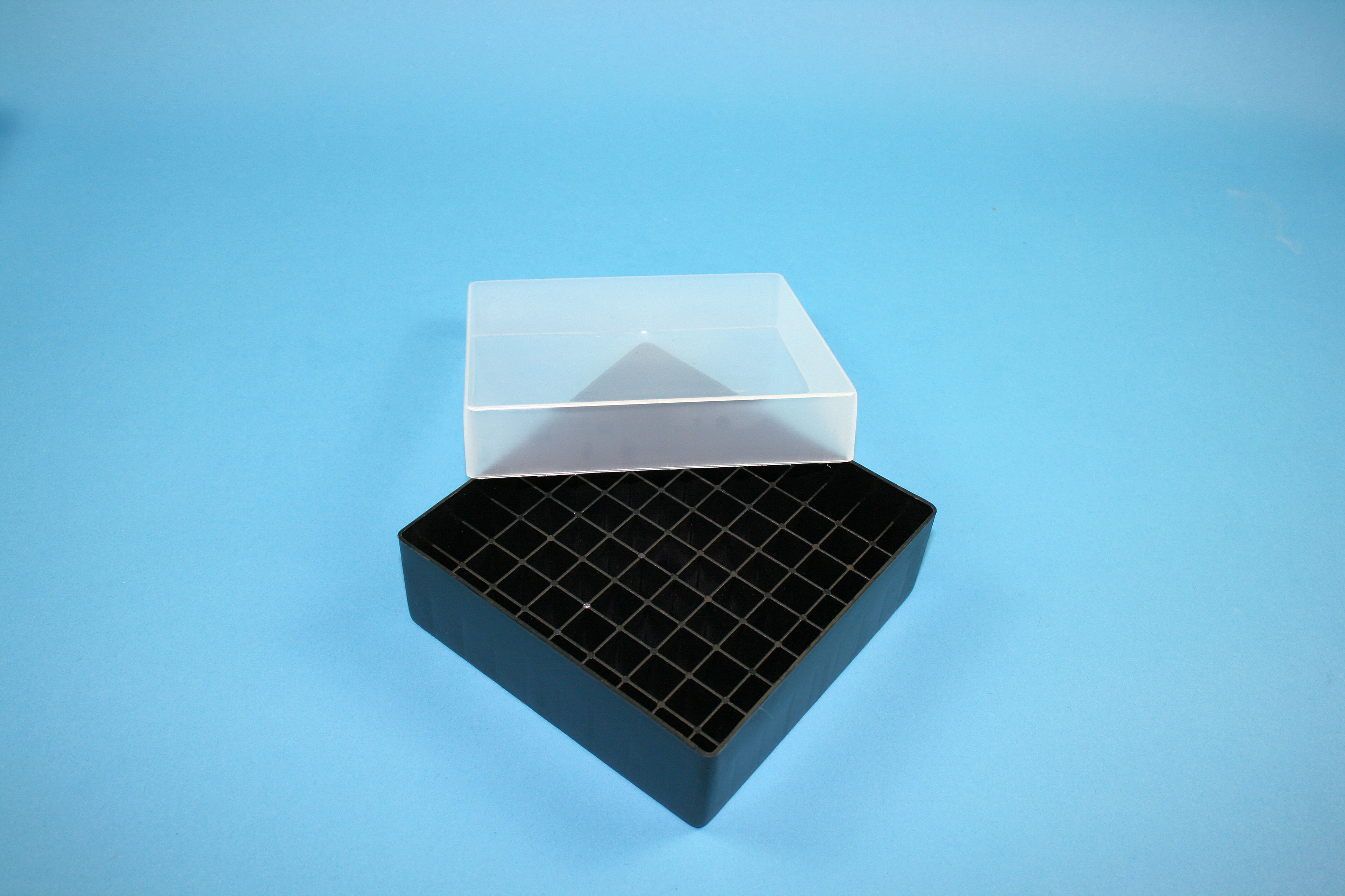 Cryo box, 130x130x45mm 81 holes Ø 12,5mm, black