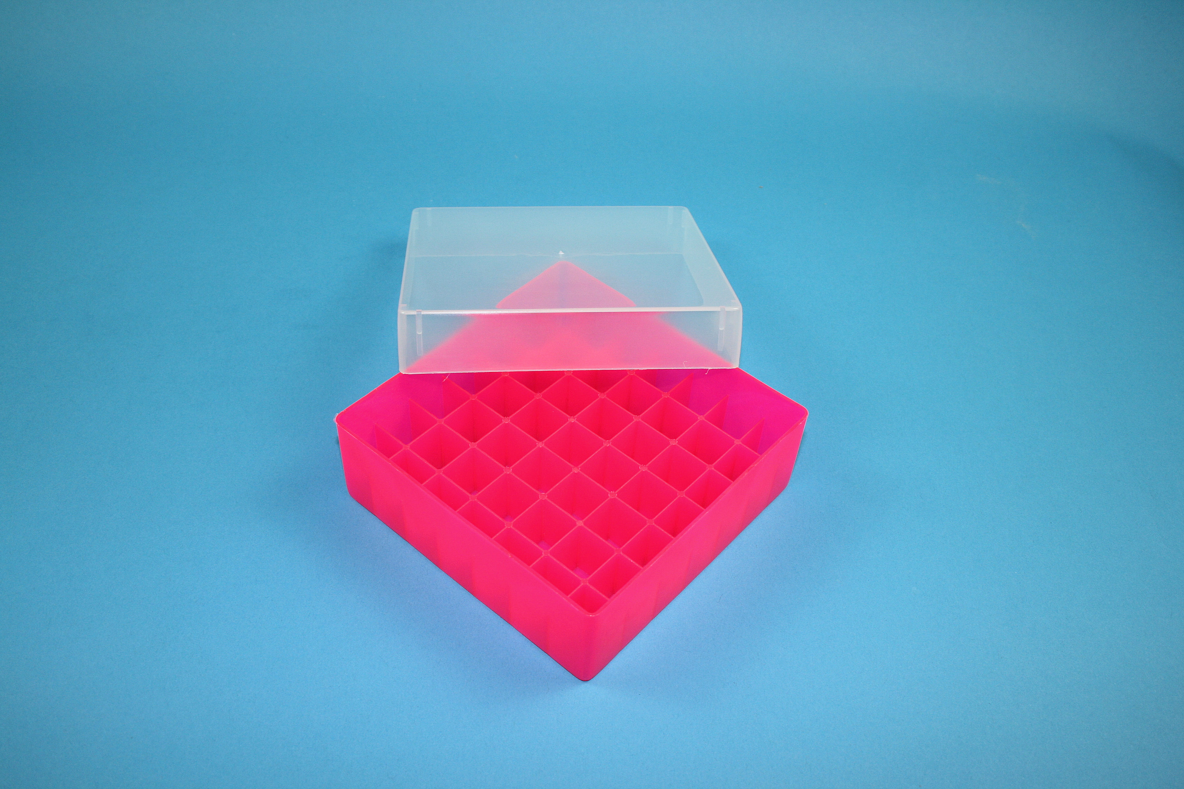 Frysekasse, 130x130x52mm, 7x7 huller,Neon Pink
