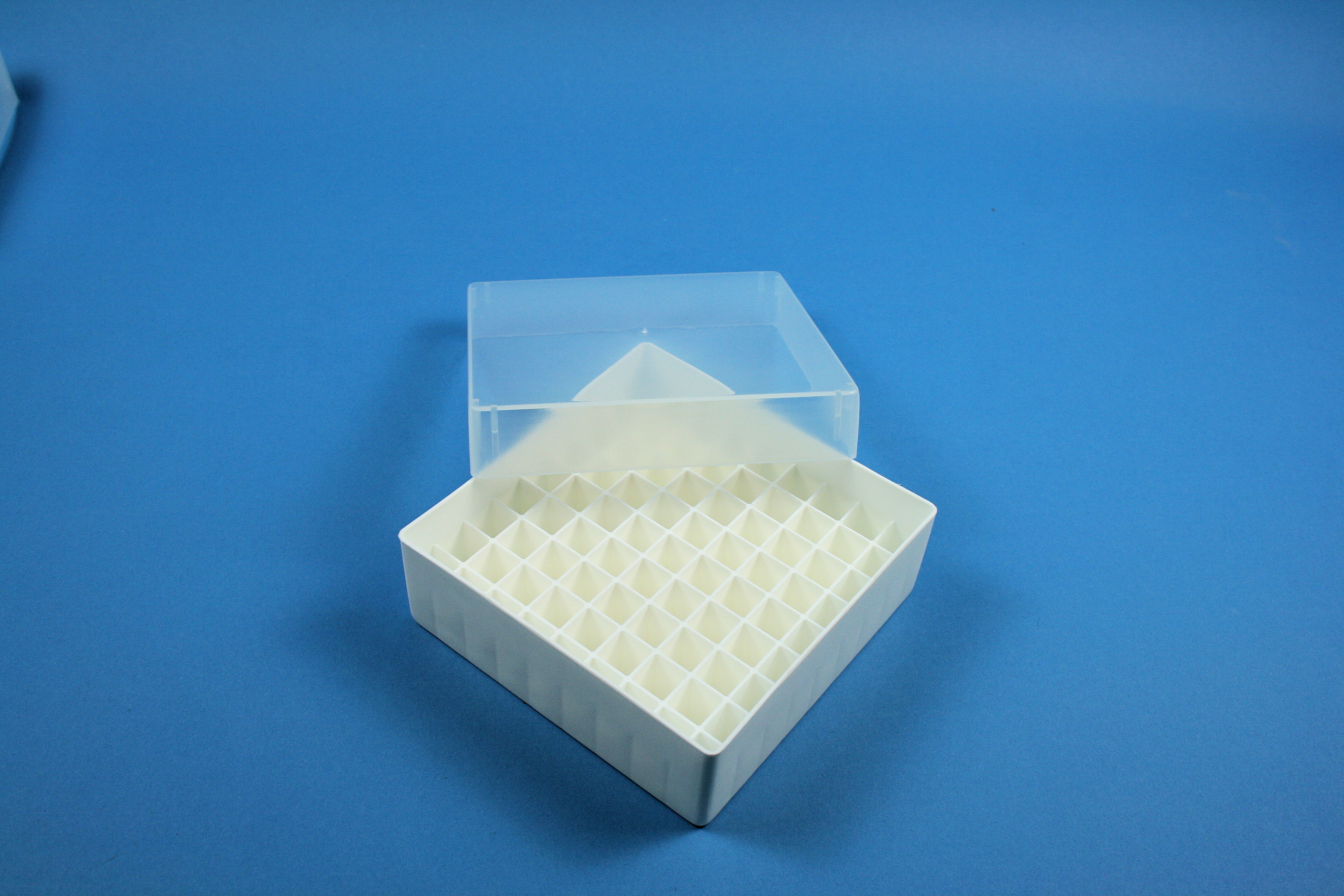 EPPi Box 50, 9x9, hvid, 52mm, fast, PP, 12,5mm