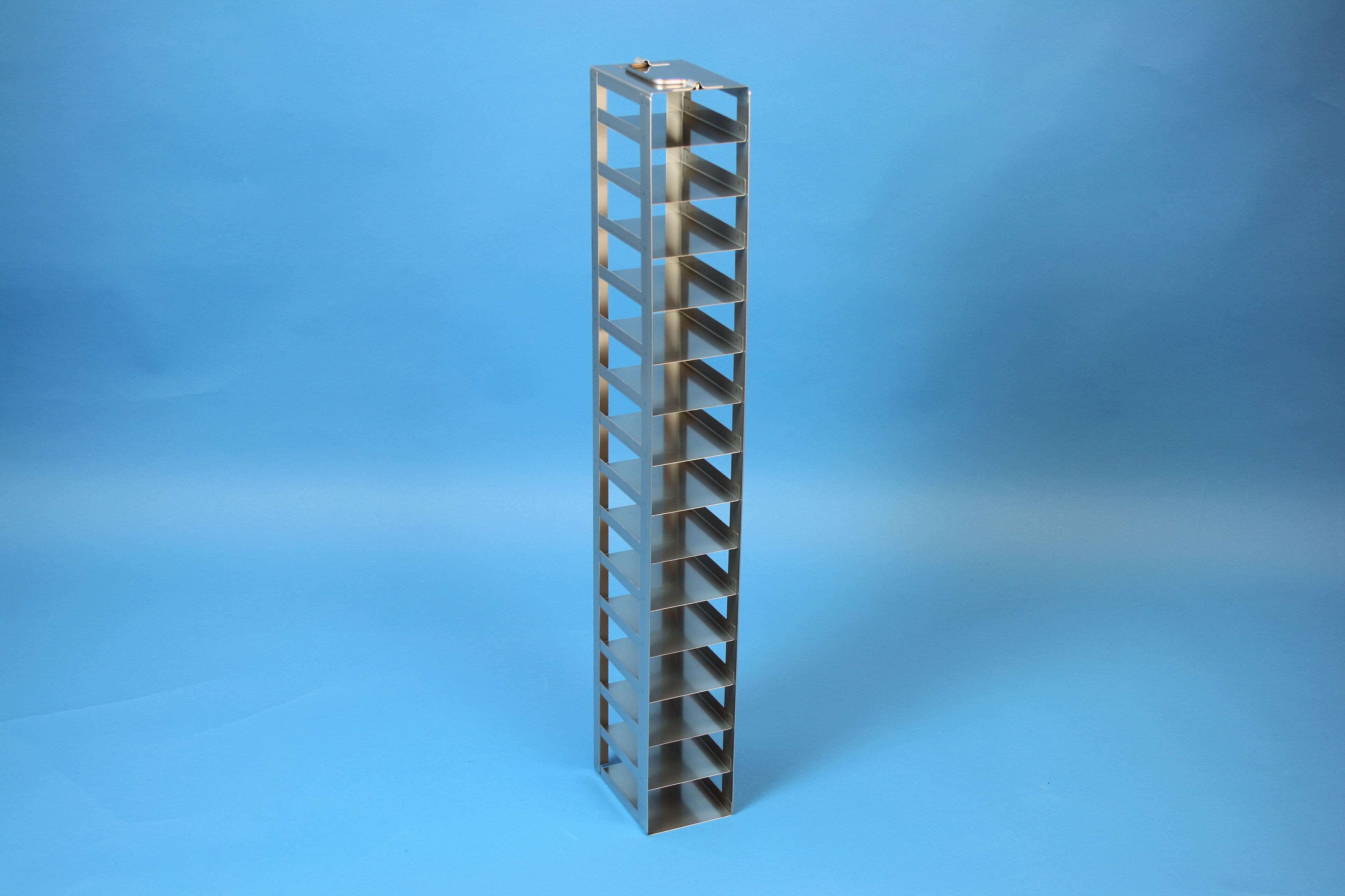 Mikrotiter lodret reol, for 15 plader, 45mm